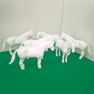 Seis cavalos grandes