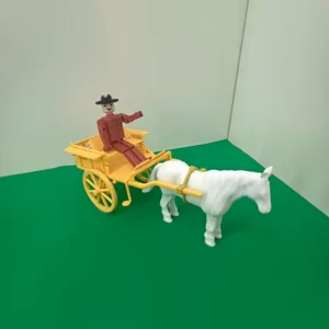 Carroça com cavalo e boneco